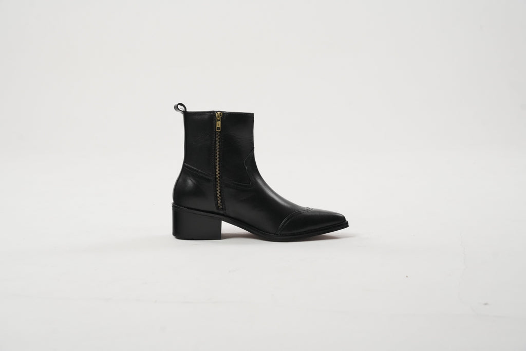 Onyx Calfskin Tennessee Boots