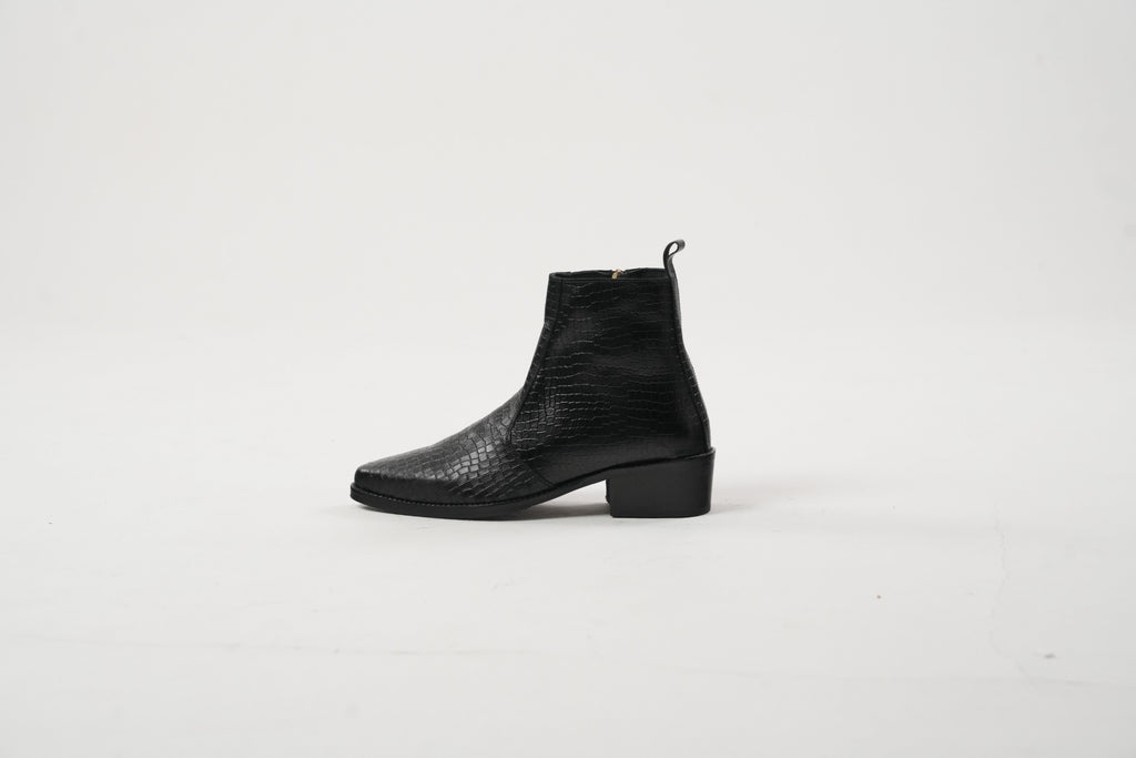 Onyx Caiman Boots