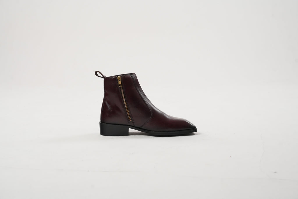 Burgundy Calfskin Chisel toe Boots