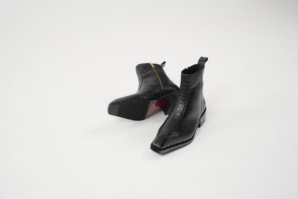 Onyx Caiman Chisel Toe Boots