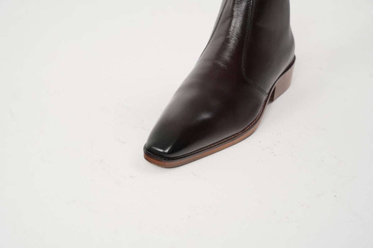 Bourbon Calfskin Chisel Toe Boots