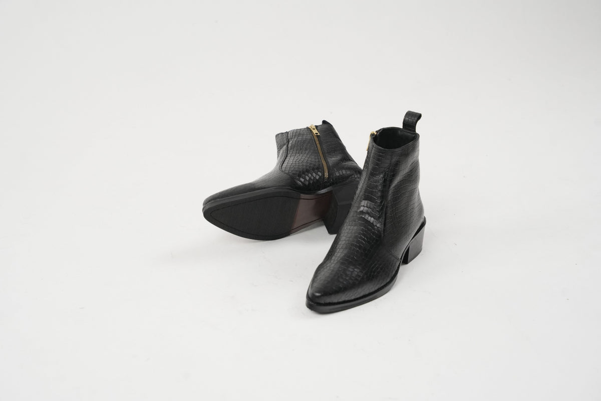 Onyx Caiman Boots