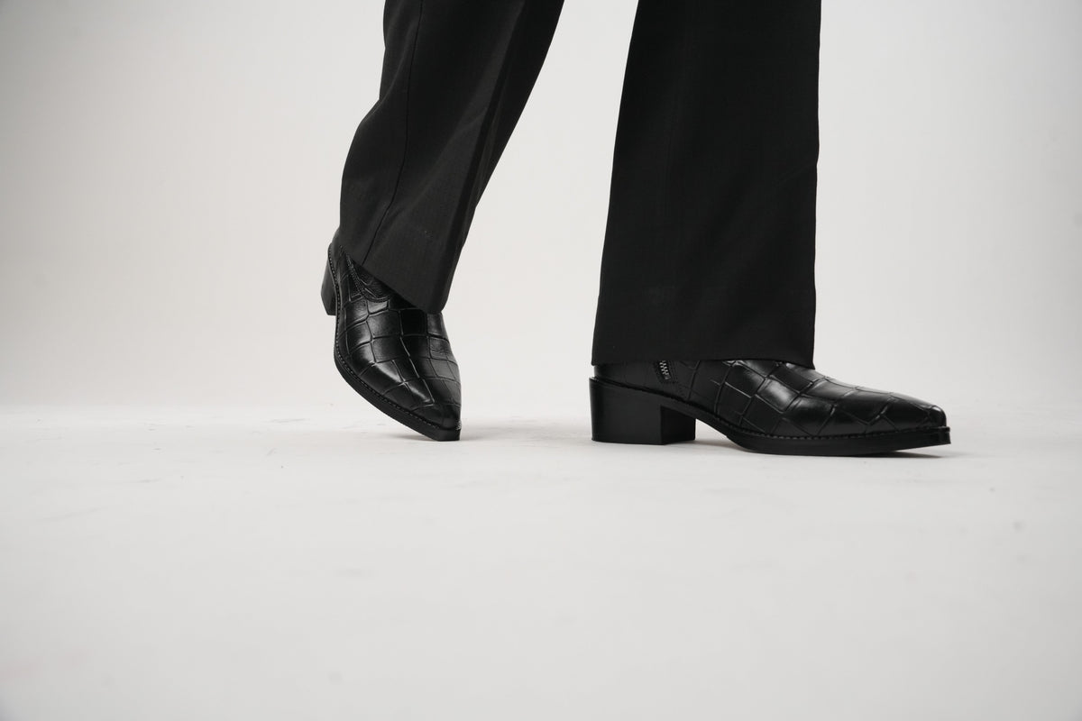 Onyx Cuvier Boots